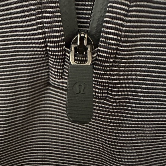 Lululemon Two-tone Ribbed Running Half Zip Black Gray  size M - Picture 3 of 11